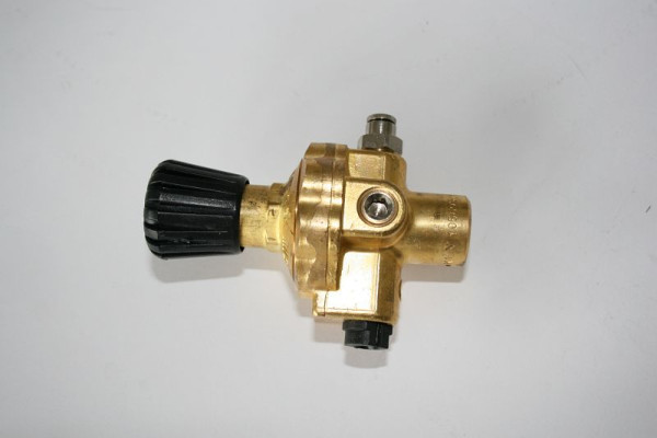 ELMAG regulátor tlaku na jednorázové lahve (kovová verze) pro hadici Ø 4mm, 54120