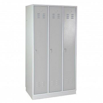 ADB kleerkast / locker 3 deuren, afmetingen (H x B x D): 1775 x 890 x 500 mm, rompkleur: lichtgrijs (RAL 7035), deurkleur: zilvergrijs (RAL 7001), 40911